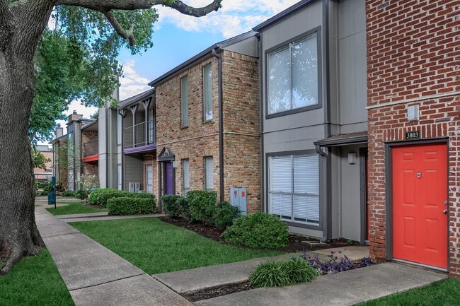 Photo - 4800 Lamonte Ln Unit #1704B