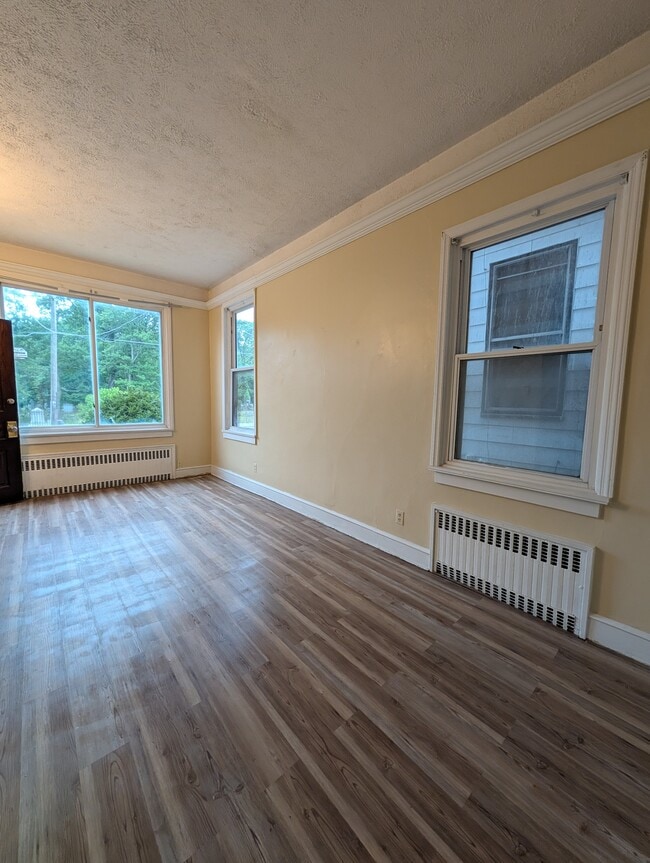 Photo - 411 W Diamond Ave Unit 1F