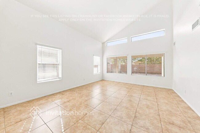 15439 W Cottonwood Cir