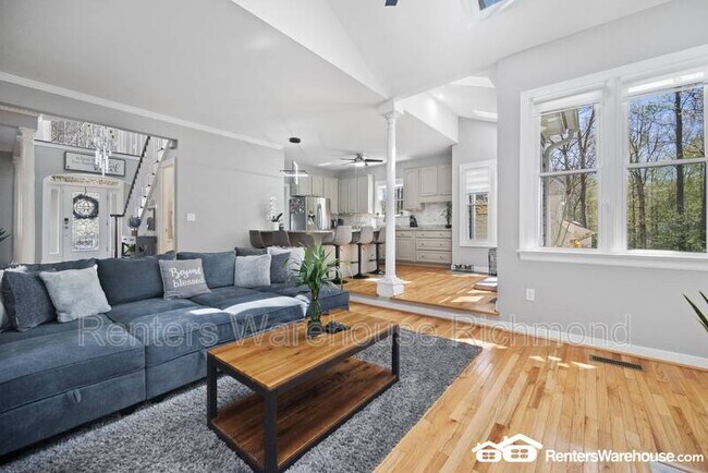 Photo - 6000 Sedgefield Rd