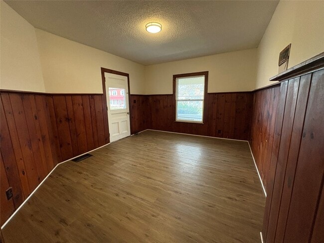 Photo - 234 Ackley Ave