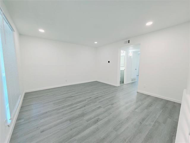 Photo - 620 Royal Crest Dr