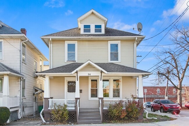 Photo - 34 S Royal St