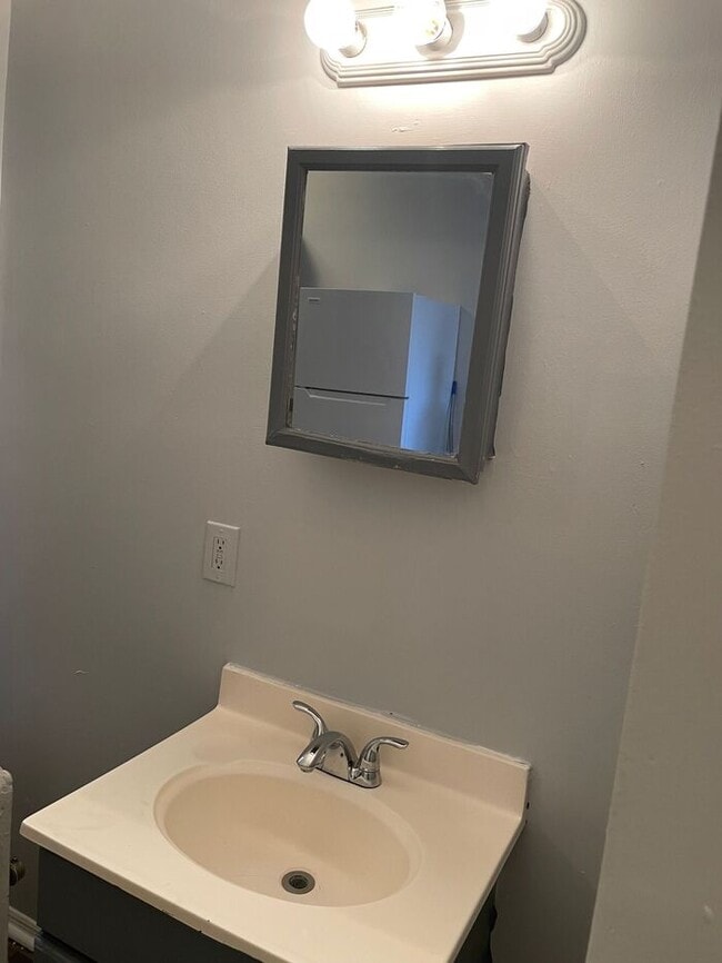 Photo - Inspected and Approved 3 Bedroom 1 Bath w PARKING & Appliances