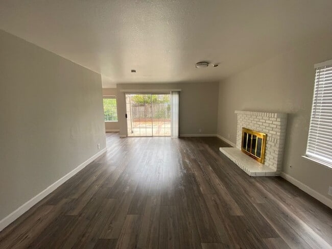 Photo - 3BR/ 2BA Updated Home!