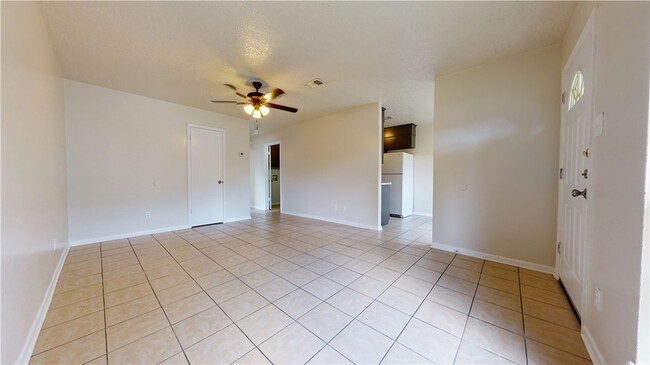 Photo - 814 Concho Pl