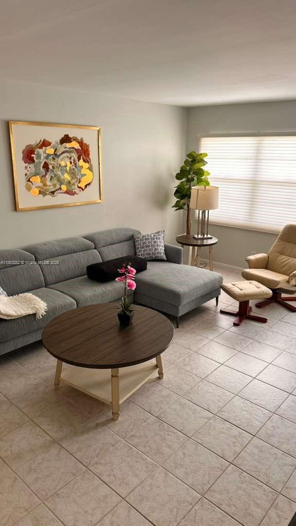 Photo - 4050 Ainslie Dr Unit 4050