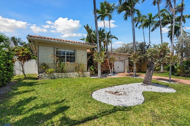 Photo - 8934 Emerson Ave