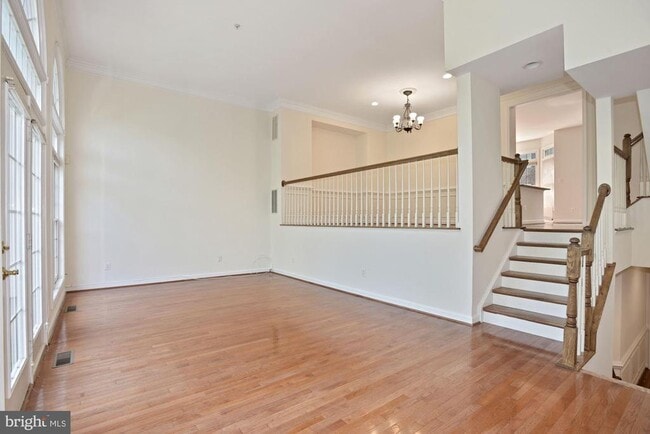 Photo - 1614 Leeds Castle Dr