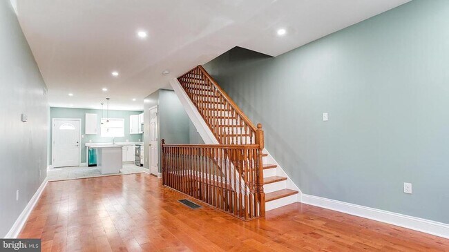 Photo - 1753 N Croskey St