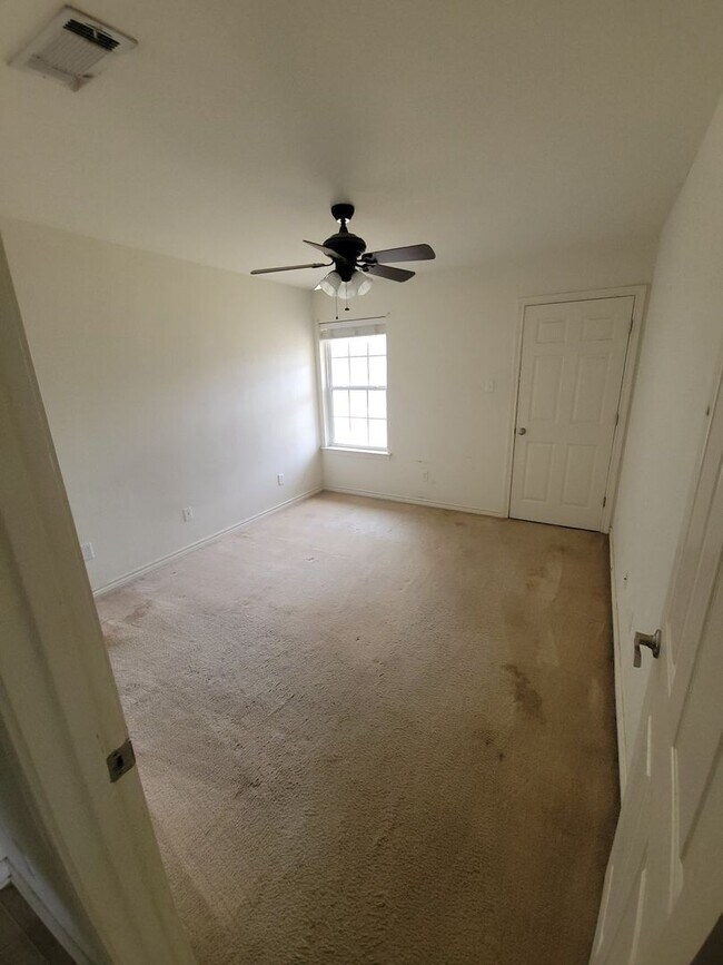 Photo - 101B Mamie Ave