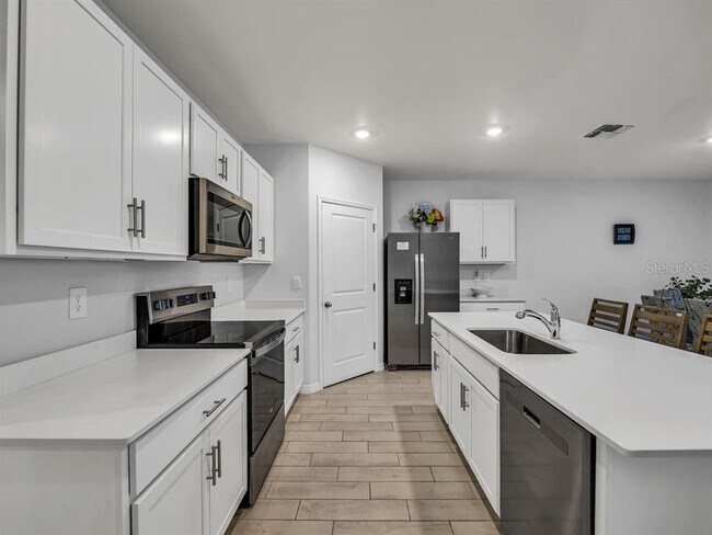 Photo - 1048 Adalia Terrace