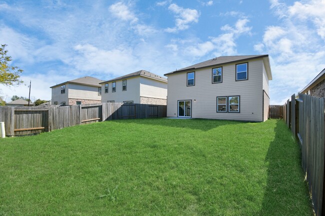 Photo - 7819 Royalwood Dr