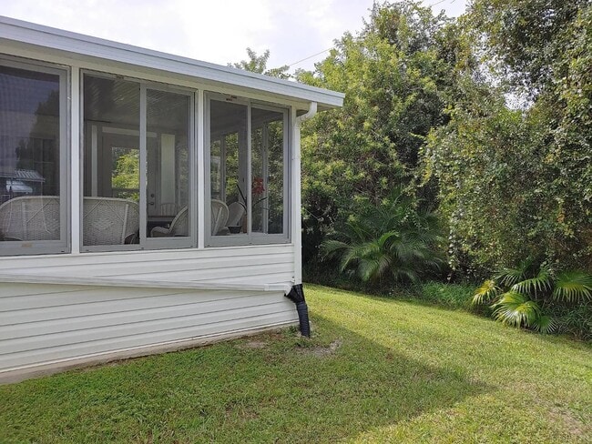 Photo - 215 Tiger Lilly Dr