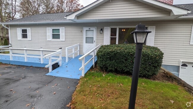 Building Photo - 6 Stoney Nob Dr Rental