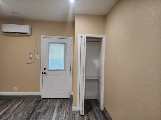 Photo - 509 Timber St Unidad 0