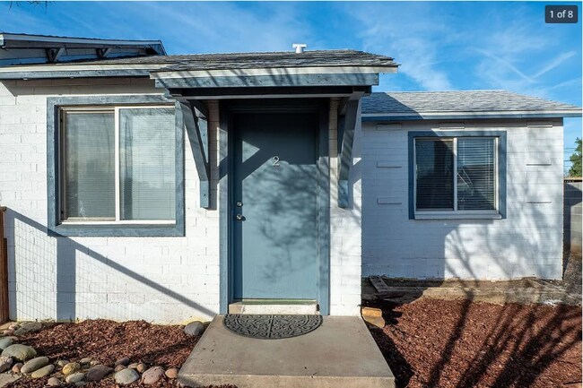 Building Photo - 1022 S Montezuma Ave