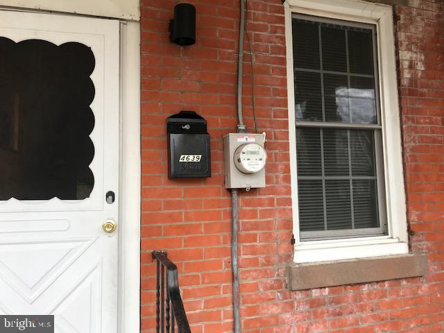 Photo - 4639 Worth St