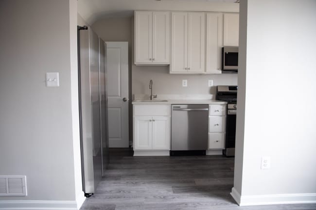 Photo - 1937 Jasmine Rd