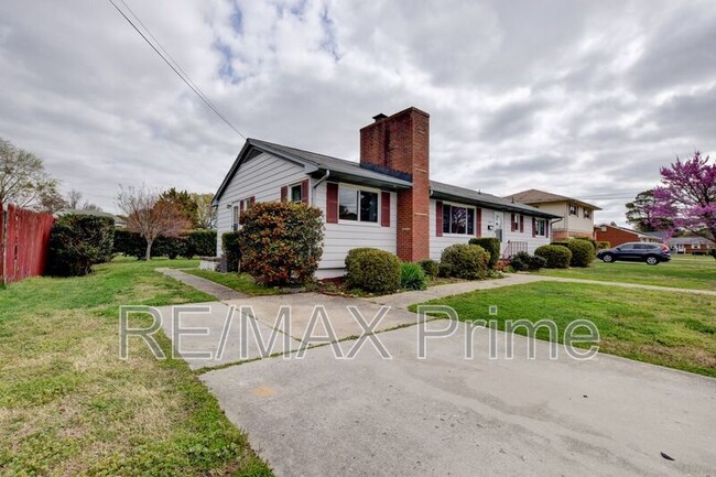 Photo - 609 Birch Dr