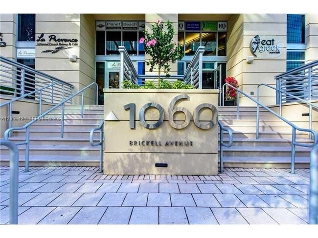 Building Photo - 1060 Brickell Ave Unit 1903