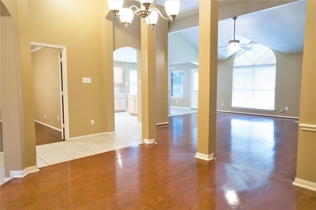 Photo - 16807 Dunbar Grove Ct