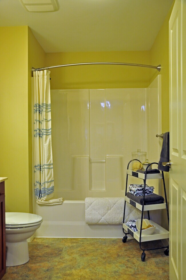 University Heights Apartments For Rent in Hooksett, NH