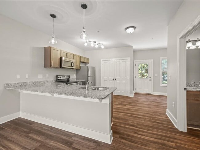 Photo - 100 Mackenzie Way,