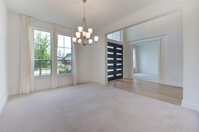 Photo - 10318 Fountain Shore Dr