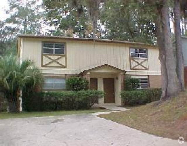 Building Photo - 2406 Ramblewood Ct Rental