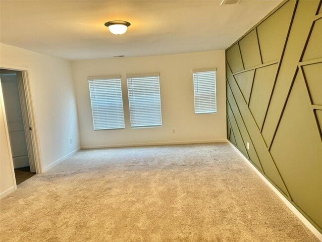 Photo - 1151 Lossie Way