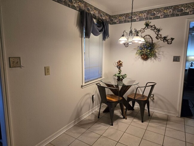 Photo - Broadmoor Historical  3 Bedroom 1 Bathroom