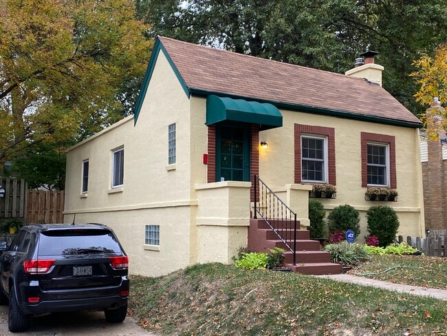 Photo - 8751 White Ave