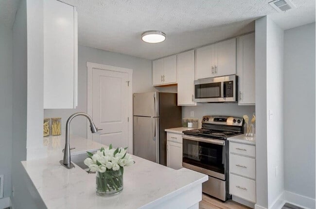 Building Photo - Ashton Woods Apartments