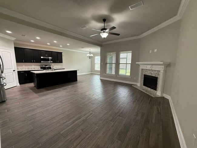 Photo - Pensacola - Beulah - 3 bedroom, 2 bathroom - lawn care included