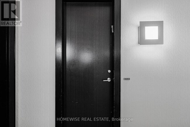 Photo - 33 Charles St E Unité 4203