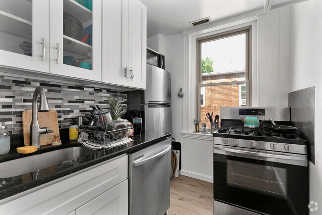 Building Photo - 9 Woodbridge St Unit 14 Rental