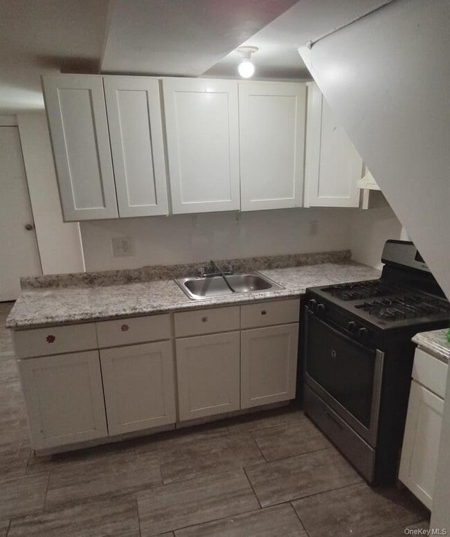 163 Chambers St Unit 1