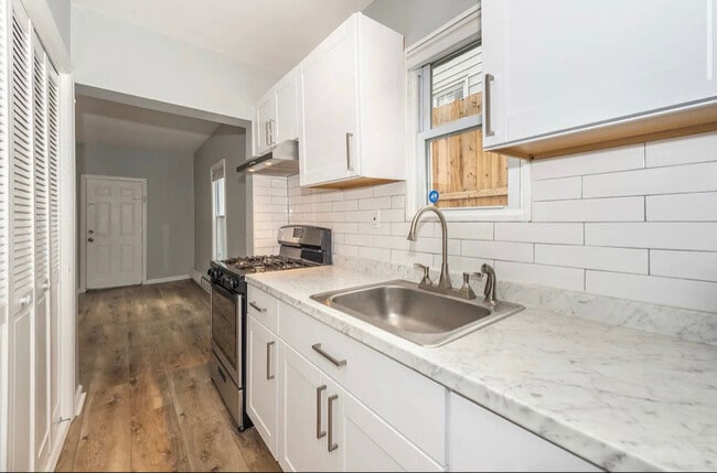 Photo - 93 Front St Unit 2