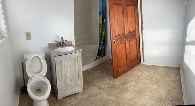 Photo - 2018 E 7th St