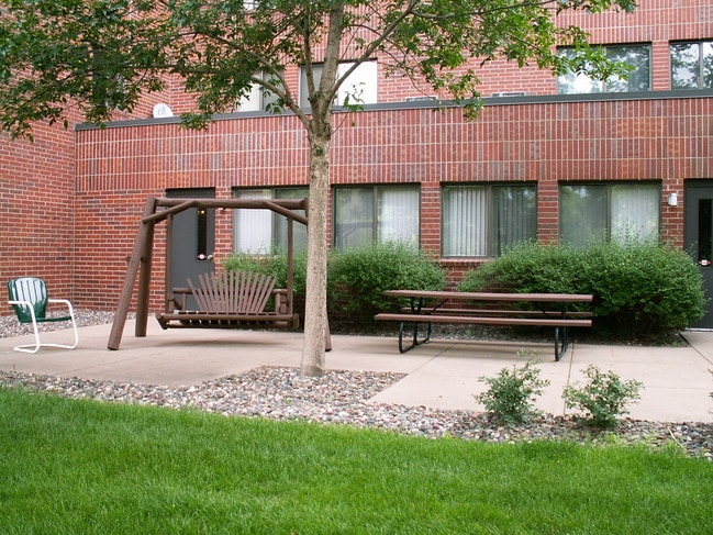 Bridge Square Apartments