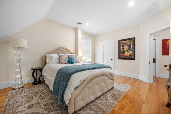 Photo - 284 Highland St Unidad 3