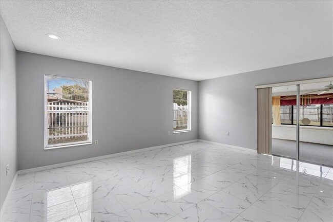 Photo - 8609 Sunny Hollow Ln