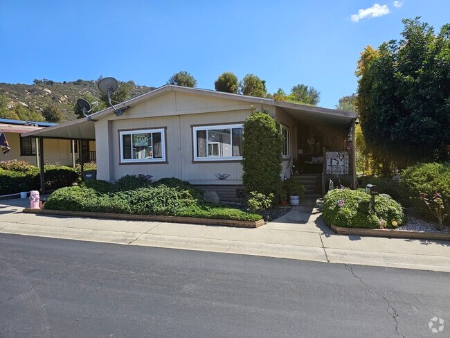 Building Photo - 8975 Lawrence Welk Dr Unit Contact Me Rental