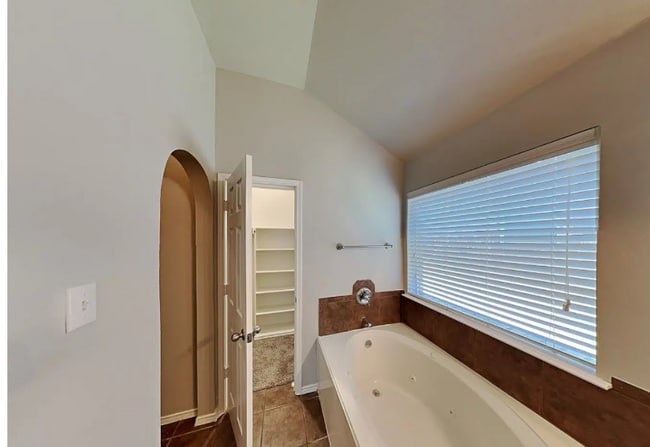 Building Photo - 9837 Willow Branch Way Rental
