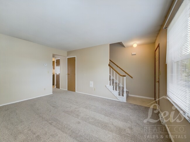 Photo - 1365 Chippewa Dr