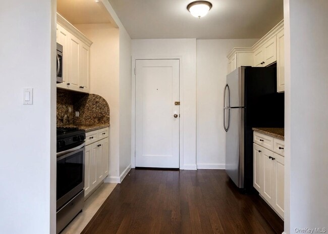 37-30 83rd St Unit 5L