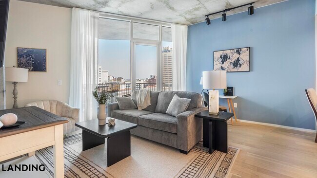 Photo - 143 E Commerce St Unidad 802