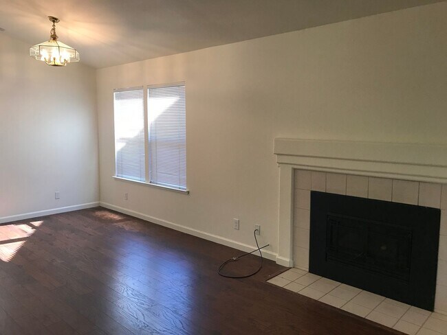 Photo - West Davis three bedroom available for September move in!