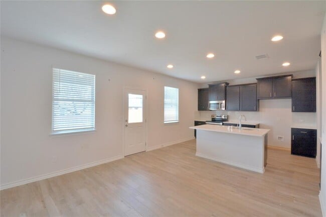 Photo - 349 Capstone Rd